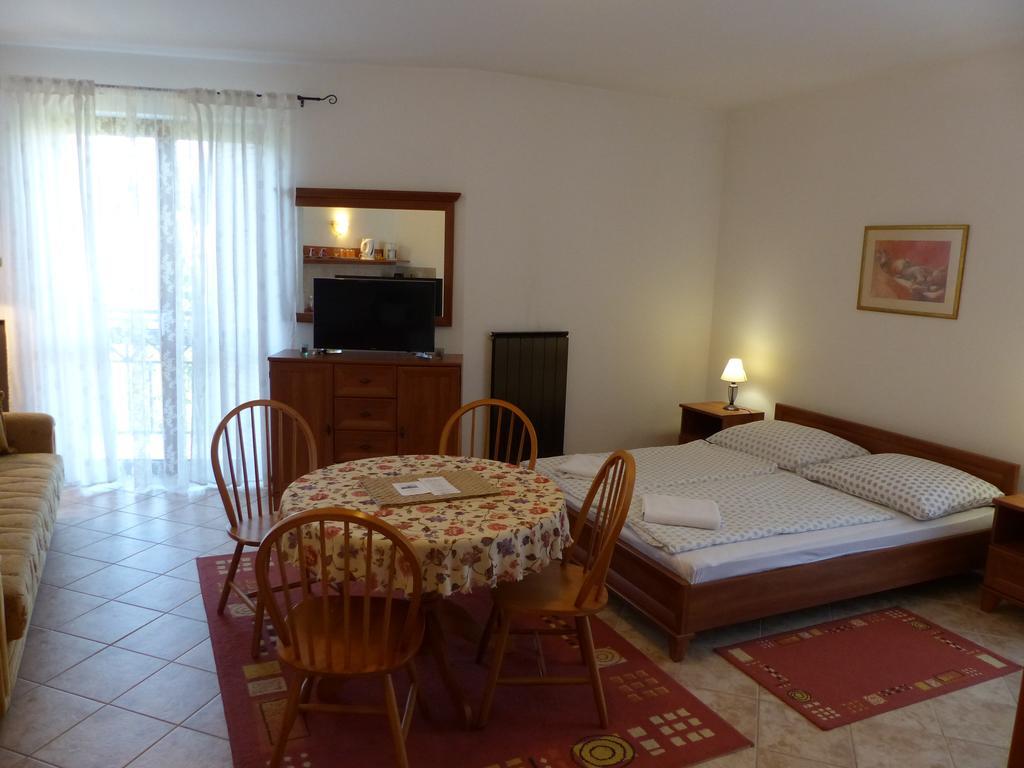 Toscana Lakeside Apartments I - II Family Friend Siofok Bilik gambar