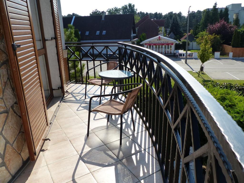 Toscana Lakeside Apartments I - II Family Friend Siofok Luaran gambar