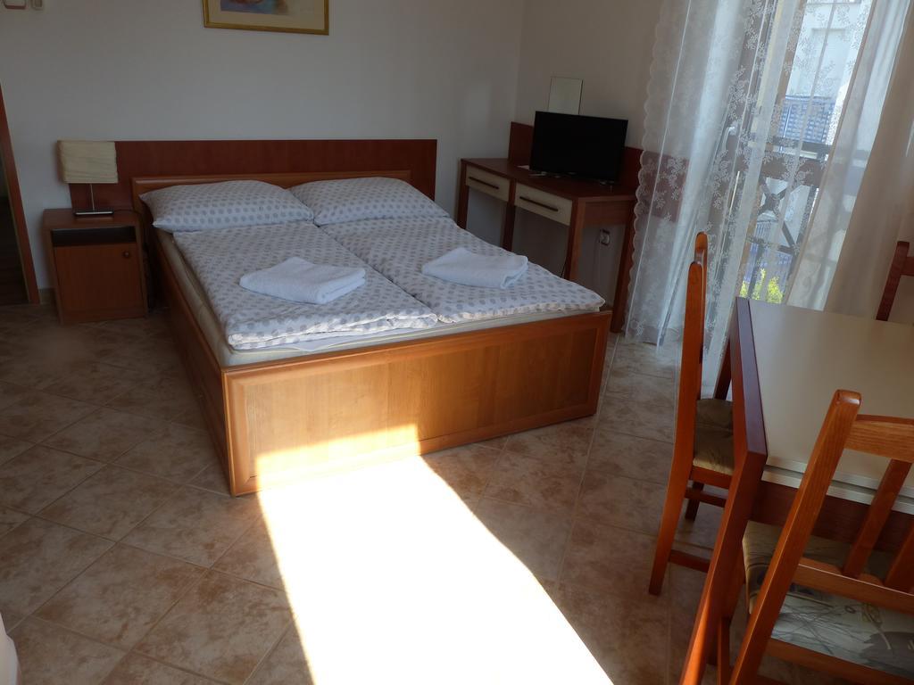 Toscana Lakeside Apartments I - II Family Friend Siofok Luaran gambar